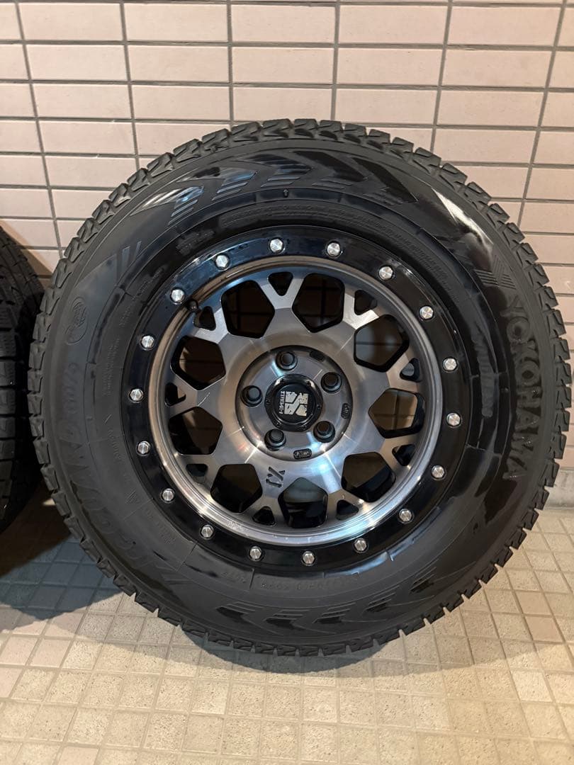 デリカ用 YOKOHAMAスタッドレス225/70R16 ホイール付4本