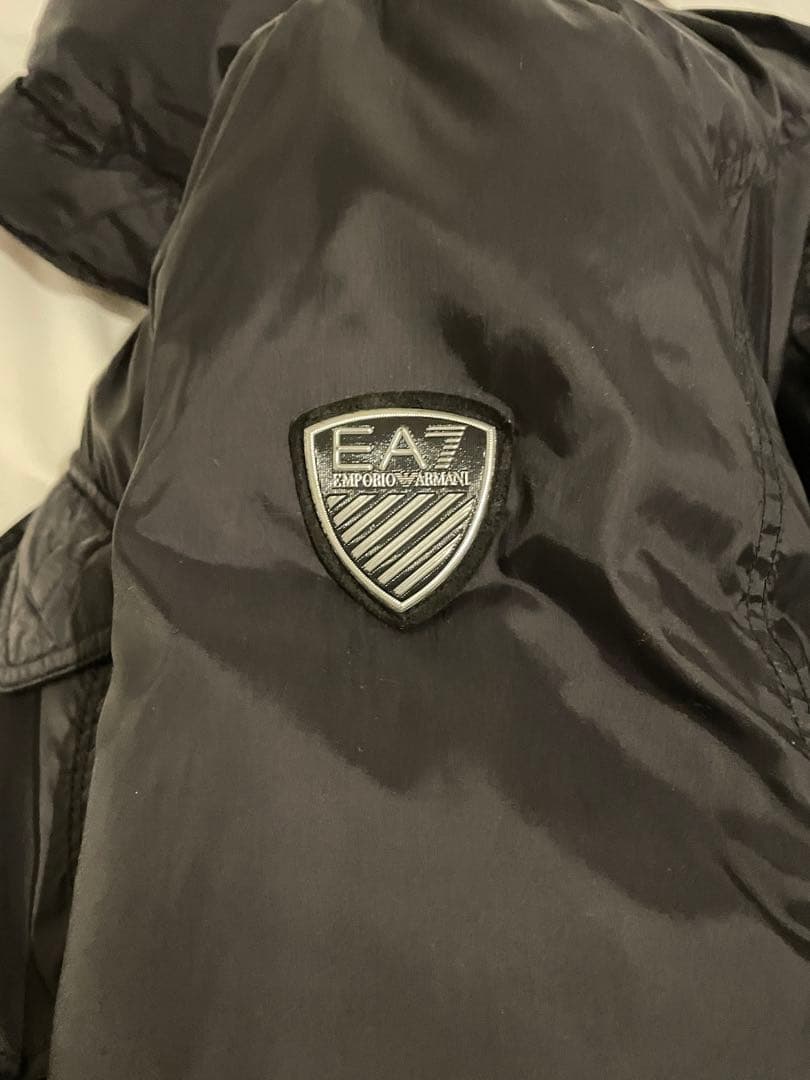 EA7 ダウンジャケット　アルマーニ