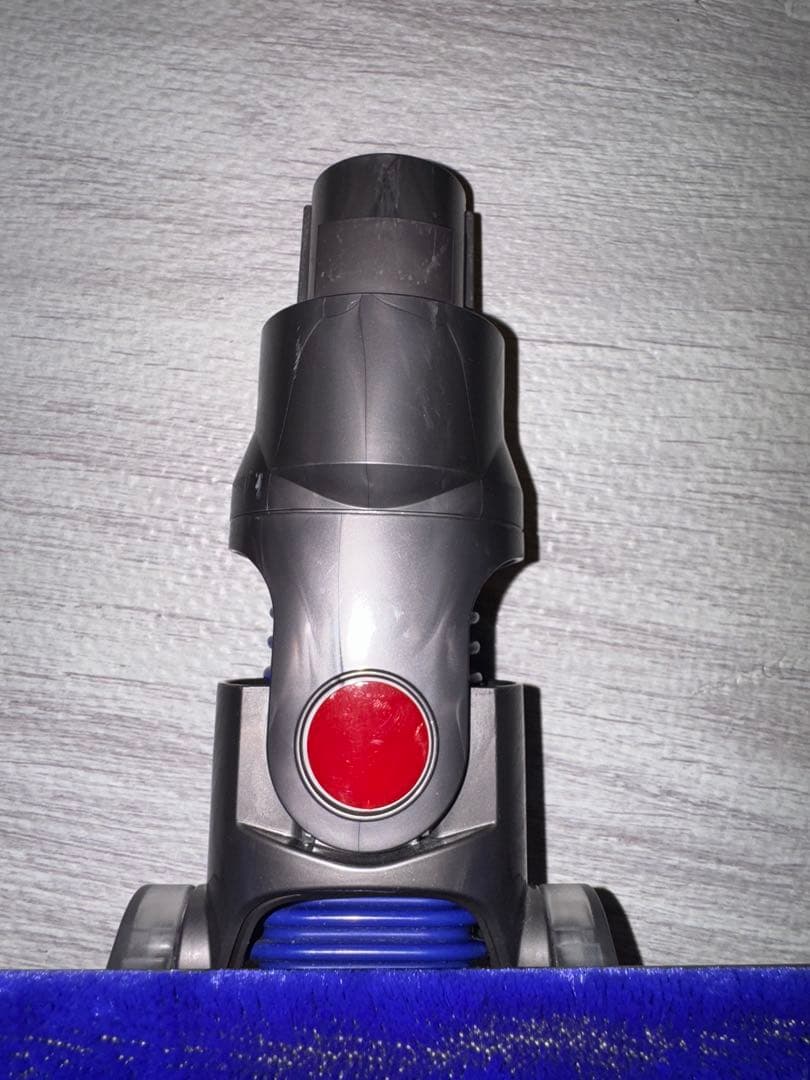 Dyson V8 パープル　本体、ヘッドともに分解洗浄済み