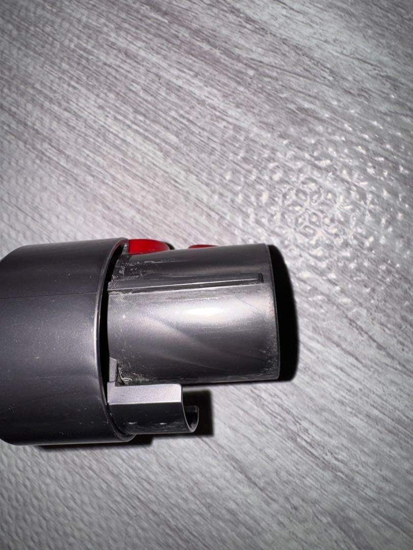 Dyson V8 パープル　本体、ヘッドともに分解洗浄済み