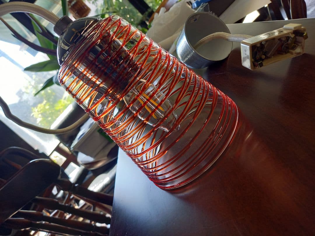 1980's　スペースエイジ　ヴィンテージ　螺旋模様　被せ硝子　吊り下げ　ランプ