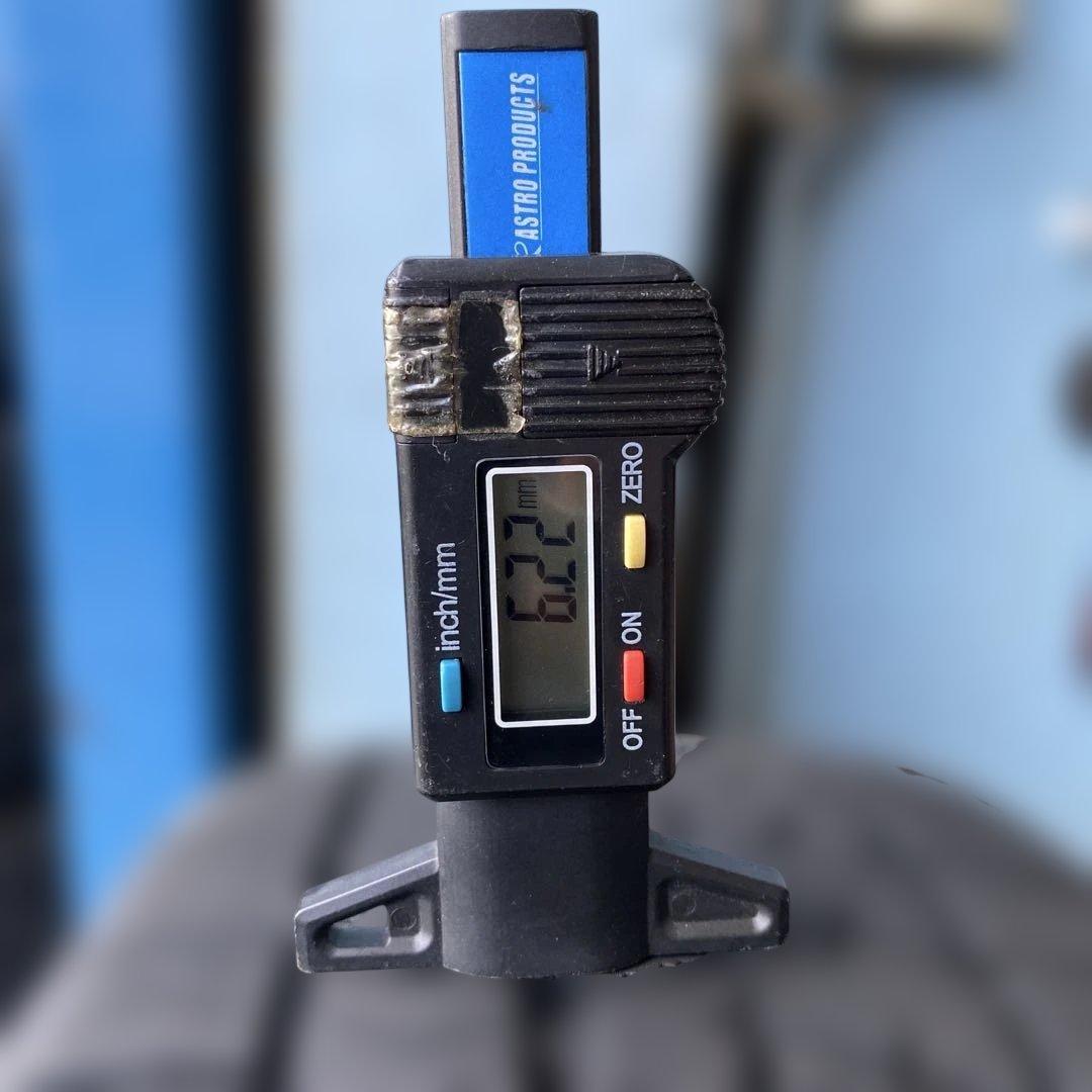 中古溝ありブリヂストンスタッドレスセット185/60R15旧型シエンタ　送料無料