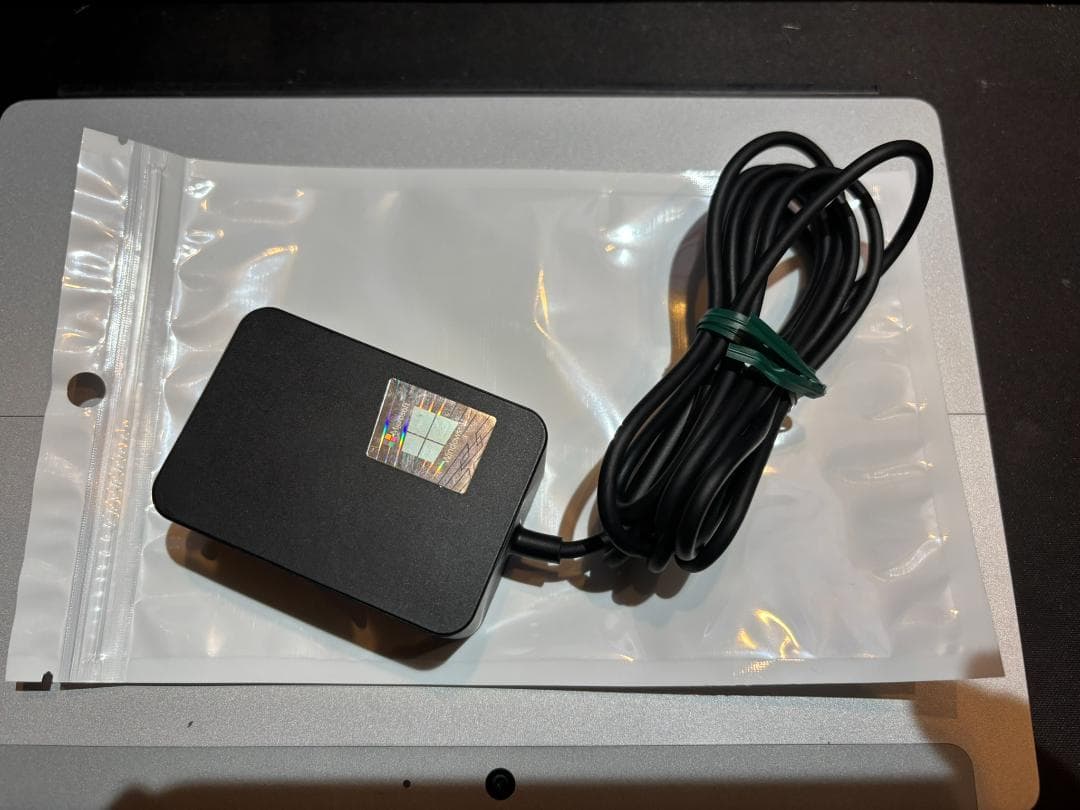 Surface Go2 本体 Windows11すぐに使える！傷あり