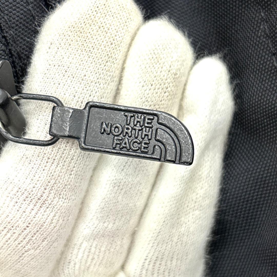 ザノースフェイス　カラーブロックデザイン　スキージャケット　ジャケットタイプ