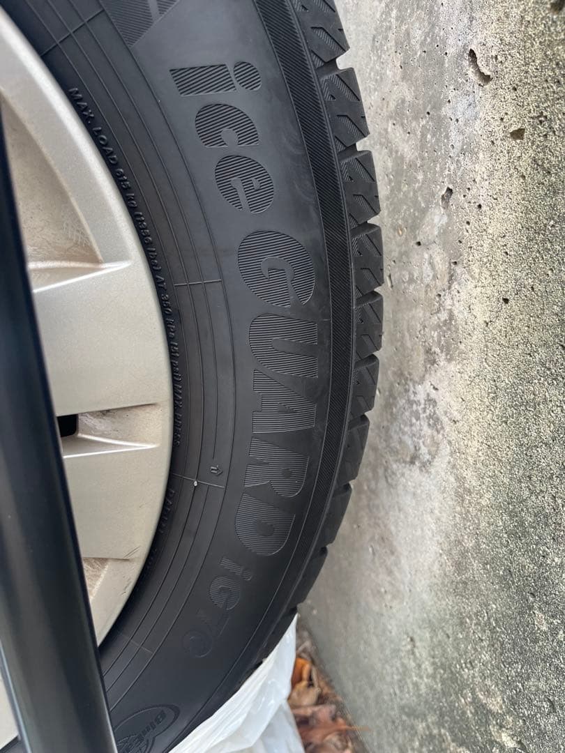 スタッドレスタイヤ