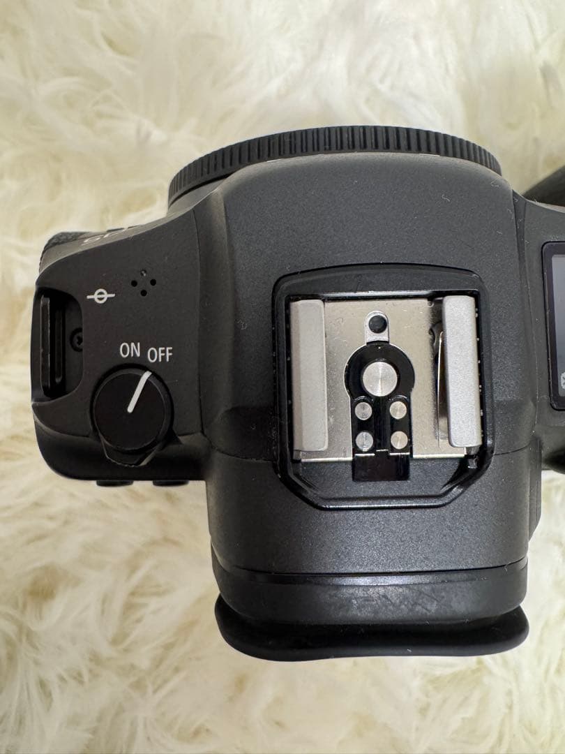 Canon EOS R5 本体 +バッテリー