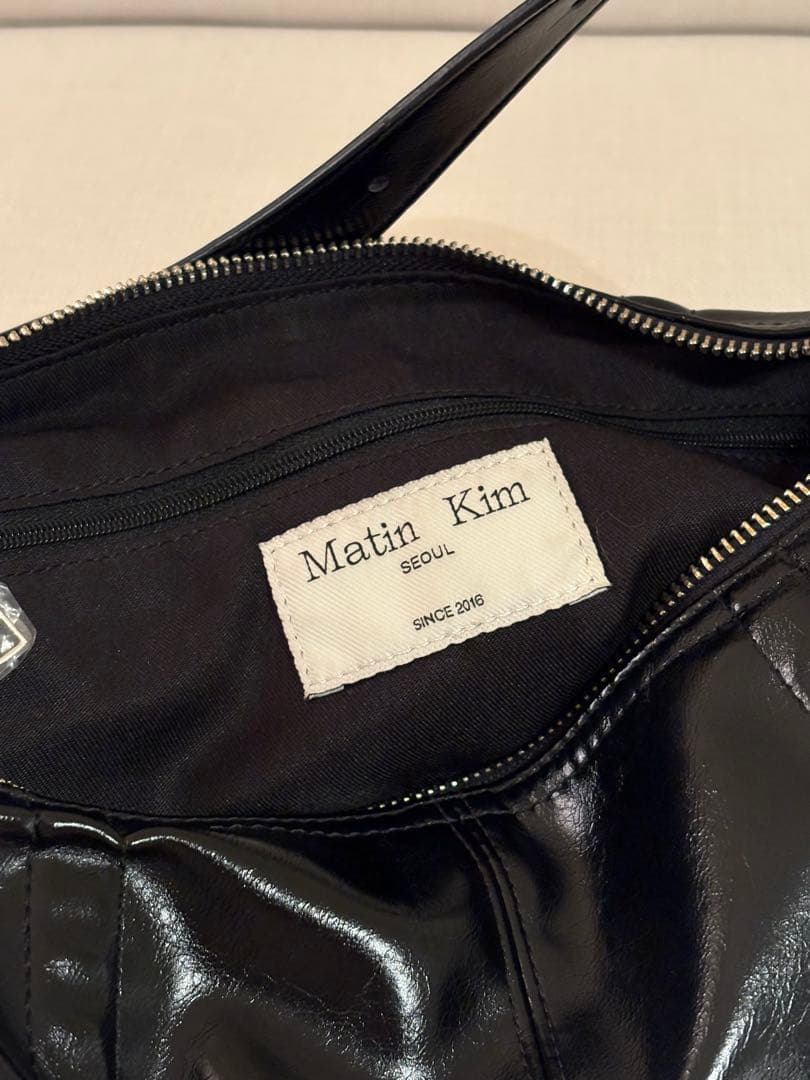 Matin Kim 黒 ショルダーバッグ