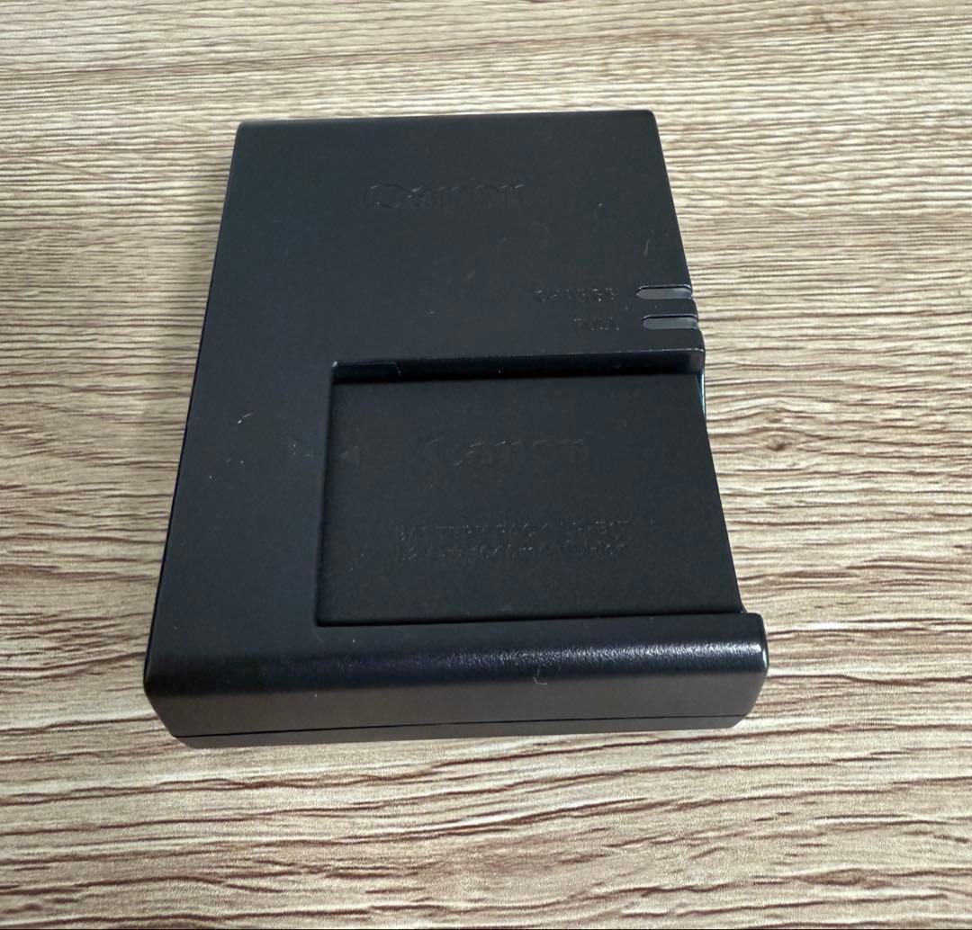 Canon EOS 8000D ダブルズームキット＆ EF50mm 単焦点レンズ