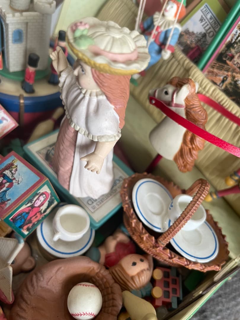 TOYS CLUB 夢のおもちゃ箱　オルゴール（ジャンク）レトロ　限定品