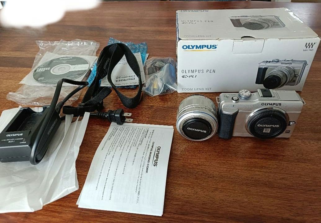 E-PL1 OLYMPUS デジタル一眼レフ ゴールド・シルバー