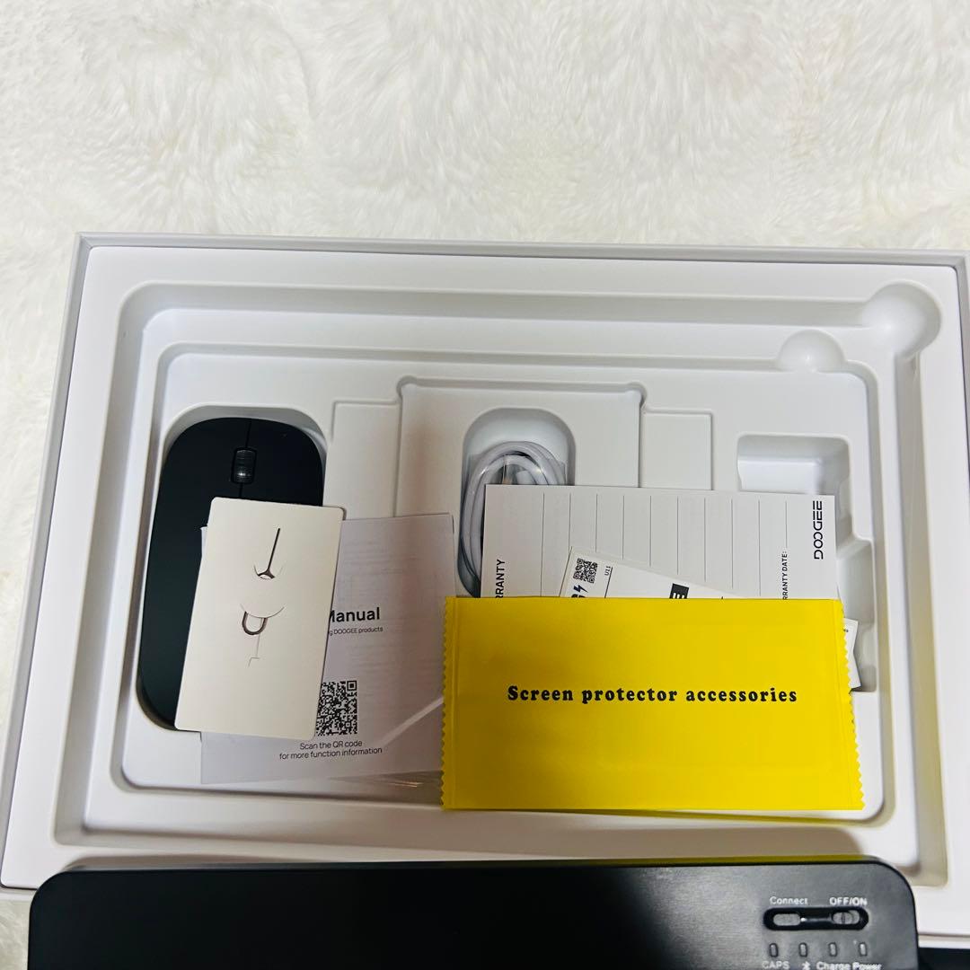 16GB RAM Android16 11インチ タブレット　キーボード/マウス