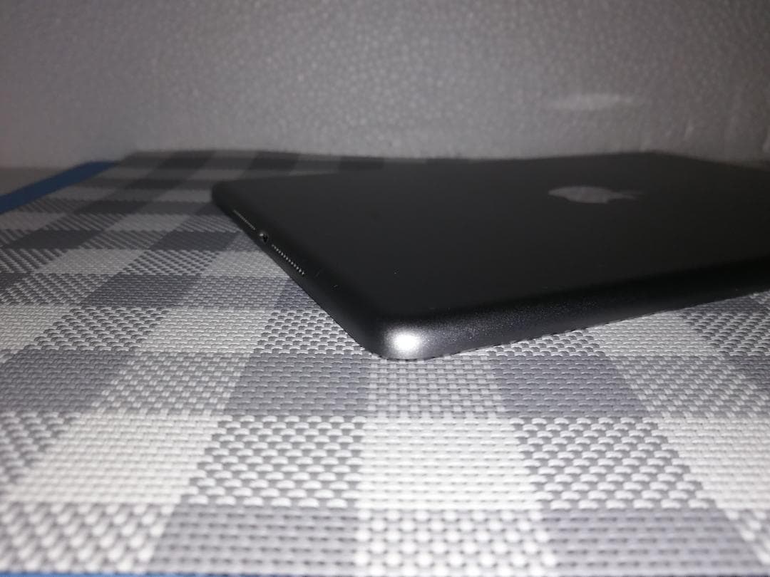 Apple iPad（第5世代/2017） Wi-Fiモデル 32GB