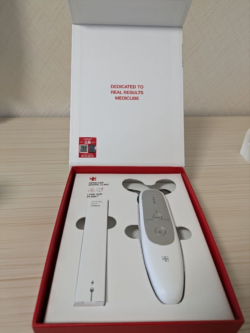 AGE-R DREAM EMS ՏᕼOT美顔器 & ブースタージェル セット