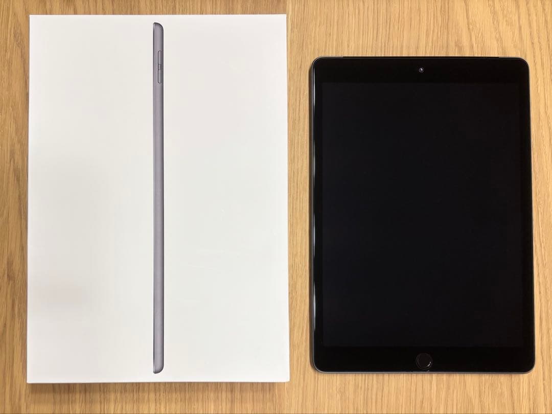 iPad 第7世代 セルラーモデル 32Gスペースグレー SIMフリー