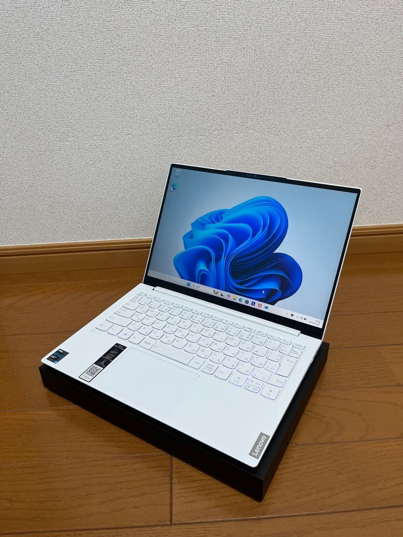 Windowsノート本体 Lenovo Yoga Slim 7 Carbon