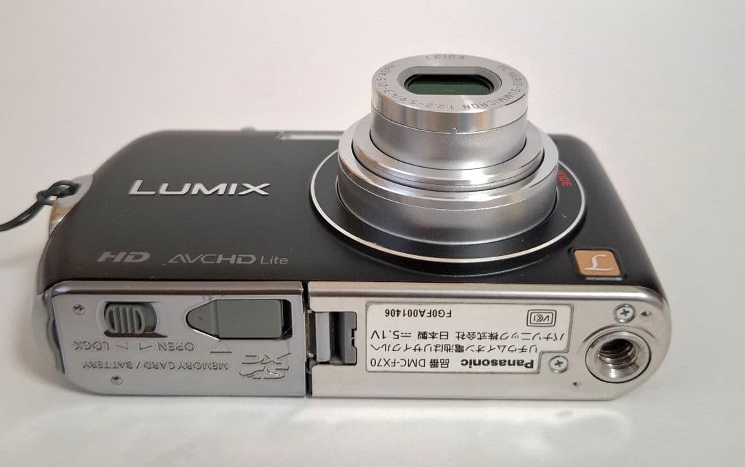 [美品] パナソニックPanasonic LUMIX DMC-FX70 コンデジ