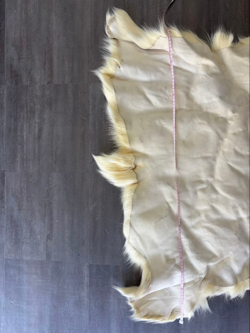 本物 トナカイ毛皮フィンランド製 毛皮ラグ Nordis Collection