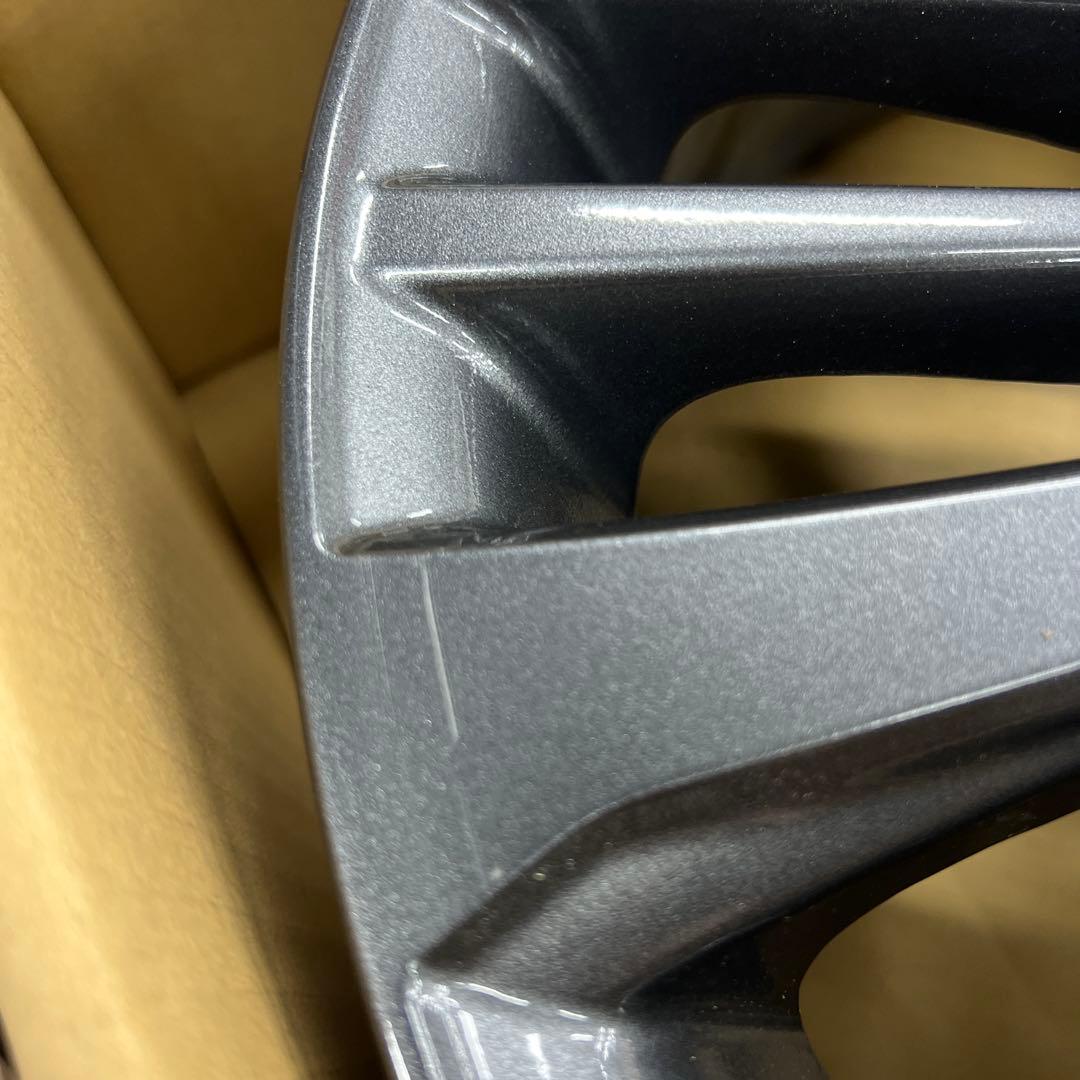 VOXY純正ホイール