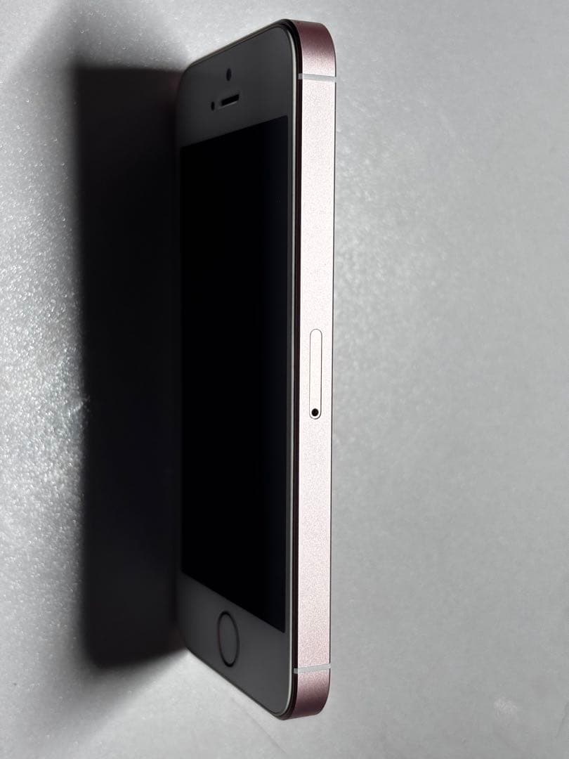 iPhone SE 初代