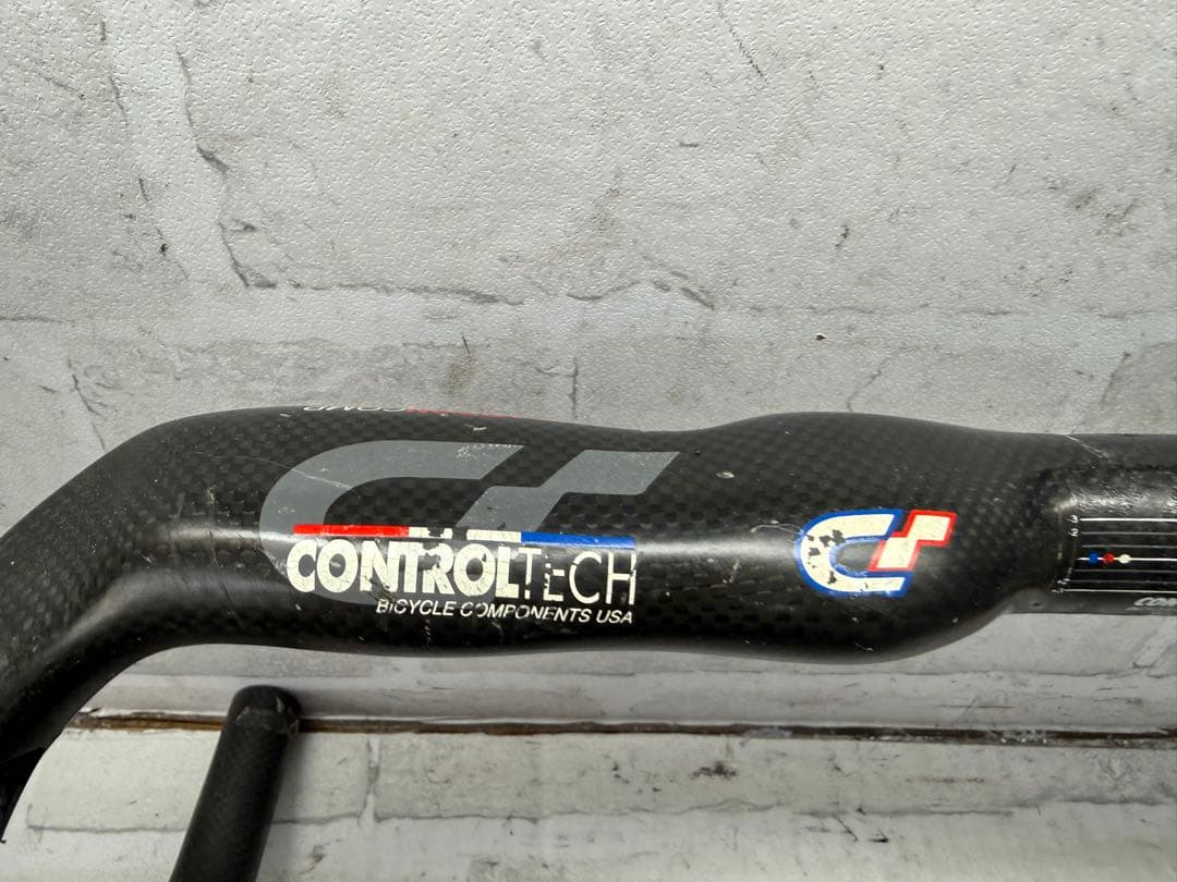 CONTROLTECH ロードバイク　カーボンドロップハンドル