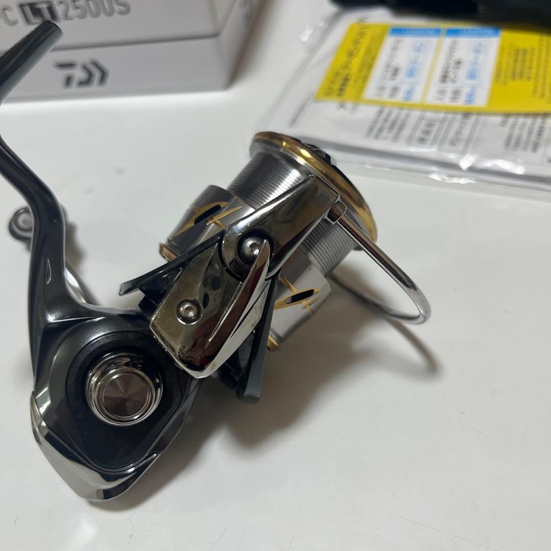 DAIWA 20 LUVIAS FC LT 2500S ダイワ　ルビアス