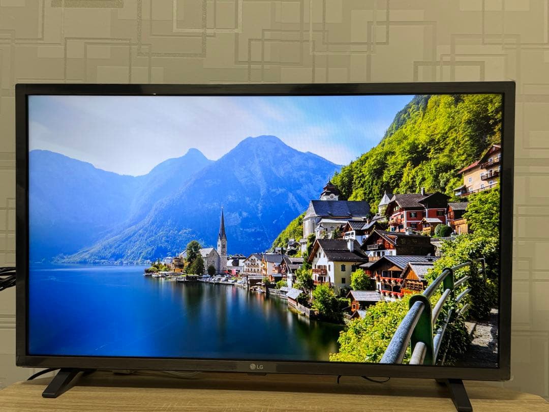2024年11月製　LG 32LX8000PJB 32インチ液晶テレビ　保証書付