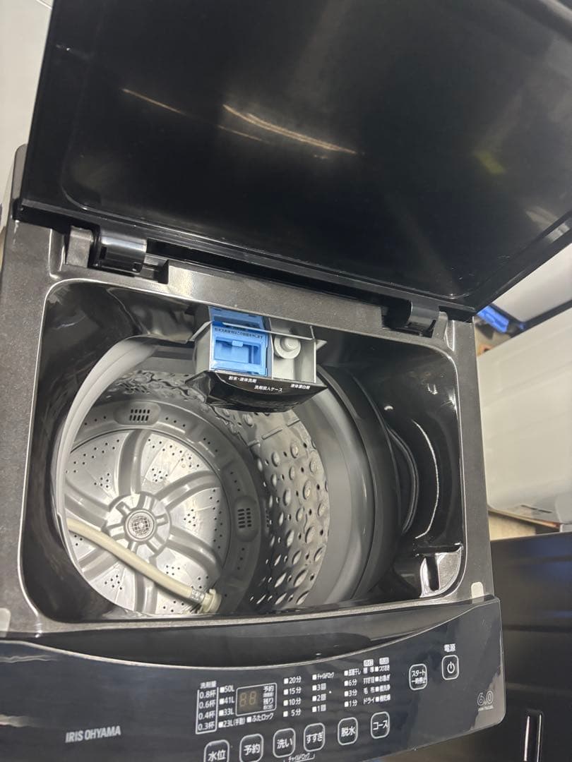 IAW-T603BL 洗濯機 6kg 黒 アイリスオーヤマ　2021年製T
