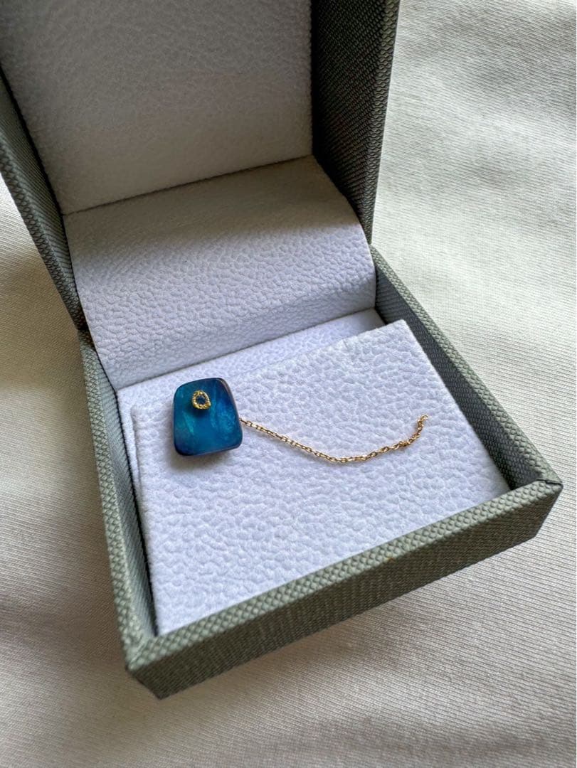 MONAKA jewellery フラットピアス　ボルダーオパール　片耳