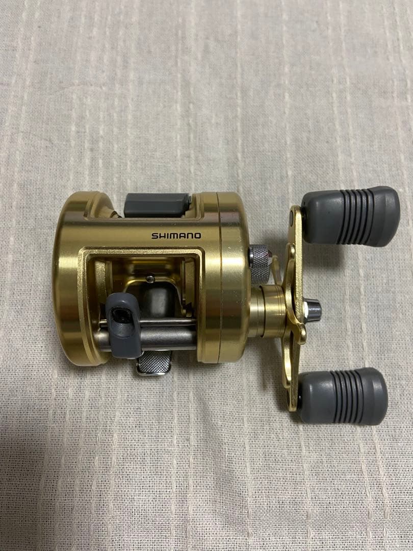 シマノ カルカッタXT 201 ？