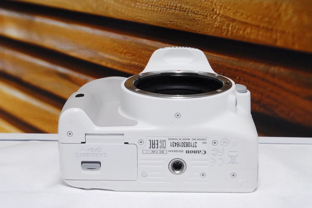 【美品】Canon EOS kiss X7 ホワイト スマホ転送標準レンズキット