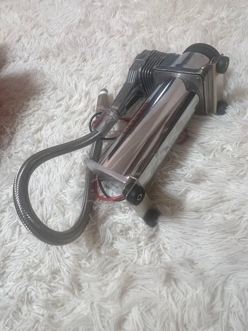 中古品 エアサスVIAIR 485C デュアルパックコンプレッサー