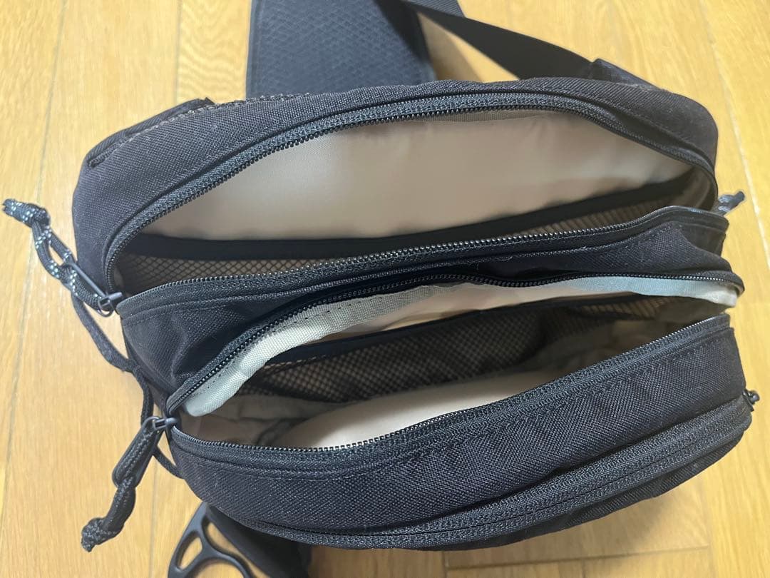 《美品⭐︎》Hugoo ヒップシート ブラック