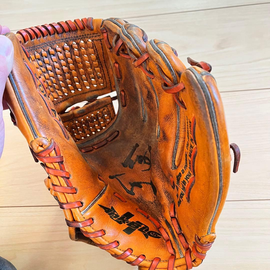 ハタケヤマ 硬式野球グローブ （投手用）