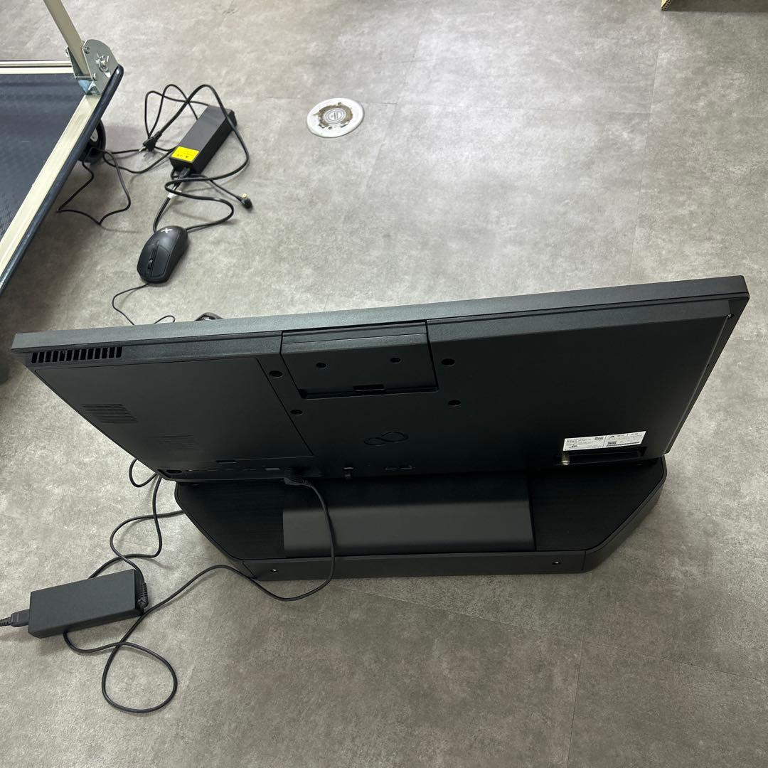 美品　富士通 FMVF90E2B 一体型パソコンFH90/E2 i7第10