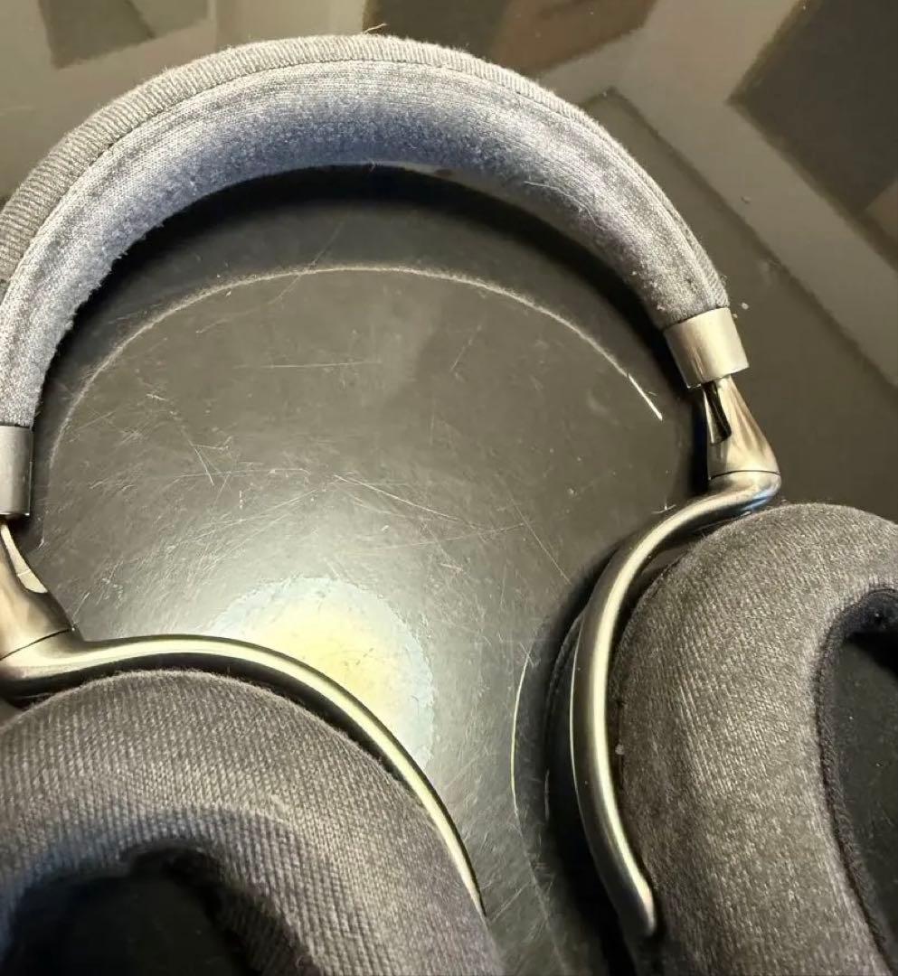 希少 Zik3.0 Bluetooth ヘッドホン バッテリー3 ケース付き