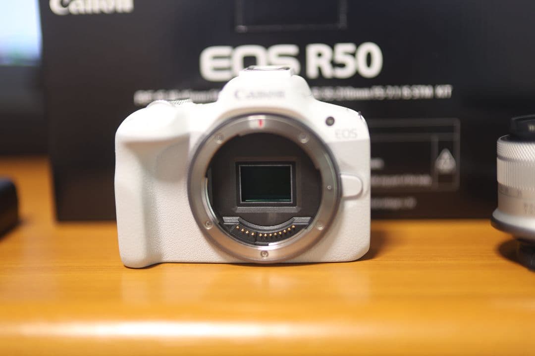 Canon EOS R50 ホワイトレンズキット
