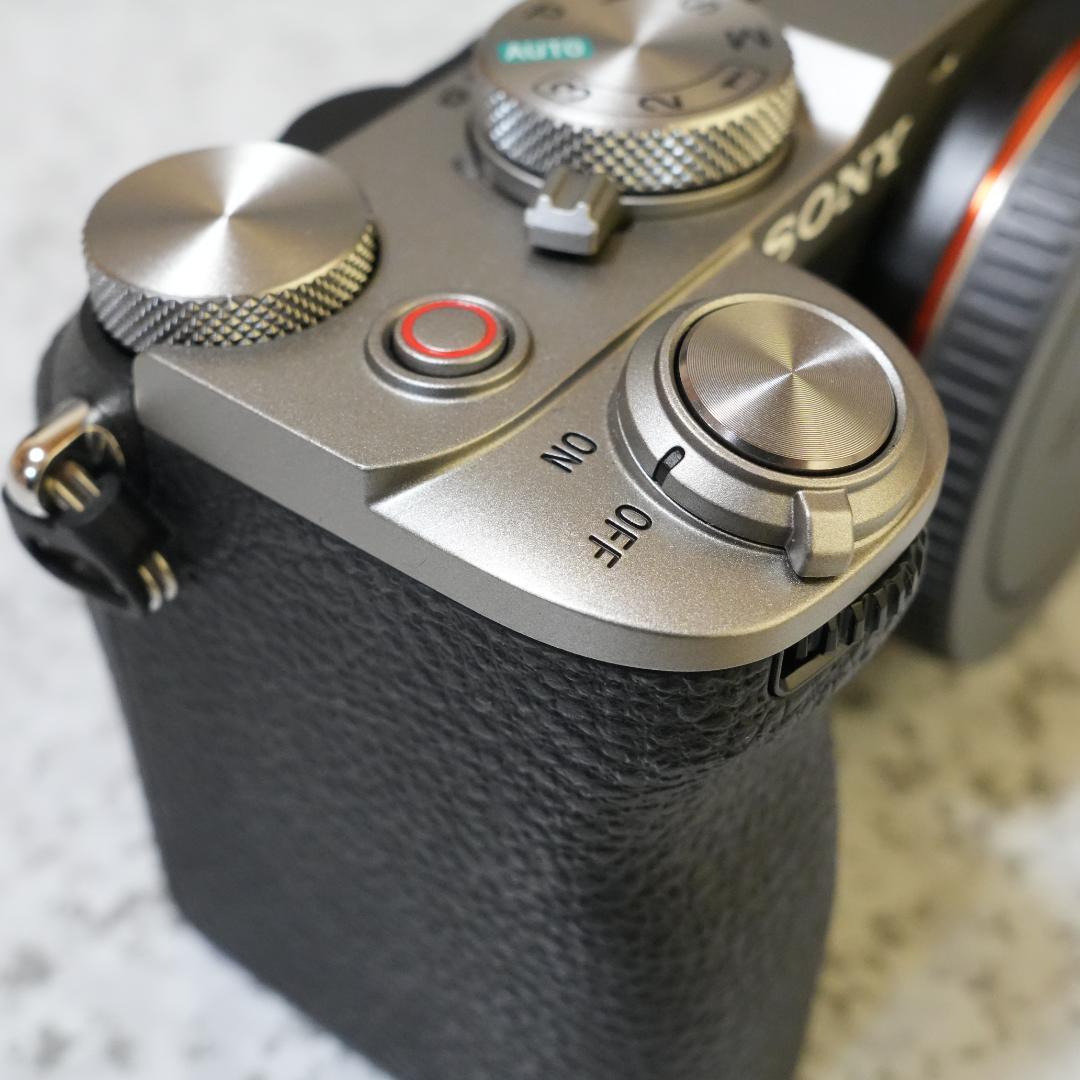 SONY α7CII シルバーボディ ILCE-7CM2