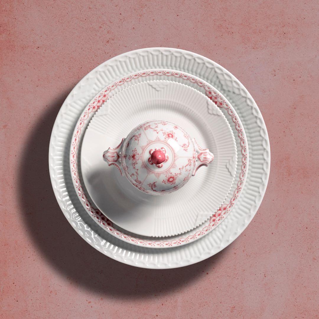 新品 ロイヤルコペンハーゲン ボンボニエール コーラルフルーテッド ハーフレース