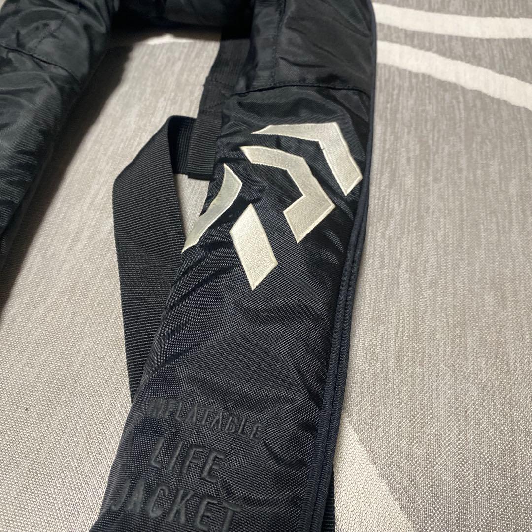 ダイワ　自動膨張　ライフジャケット　DF 2608