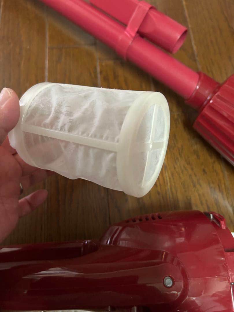 Makita コードレス掃除機 充電器、スタンド付き 赤