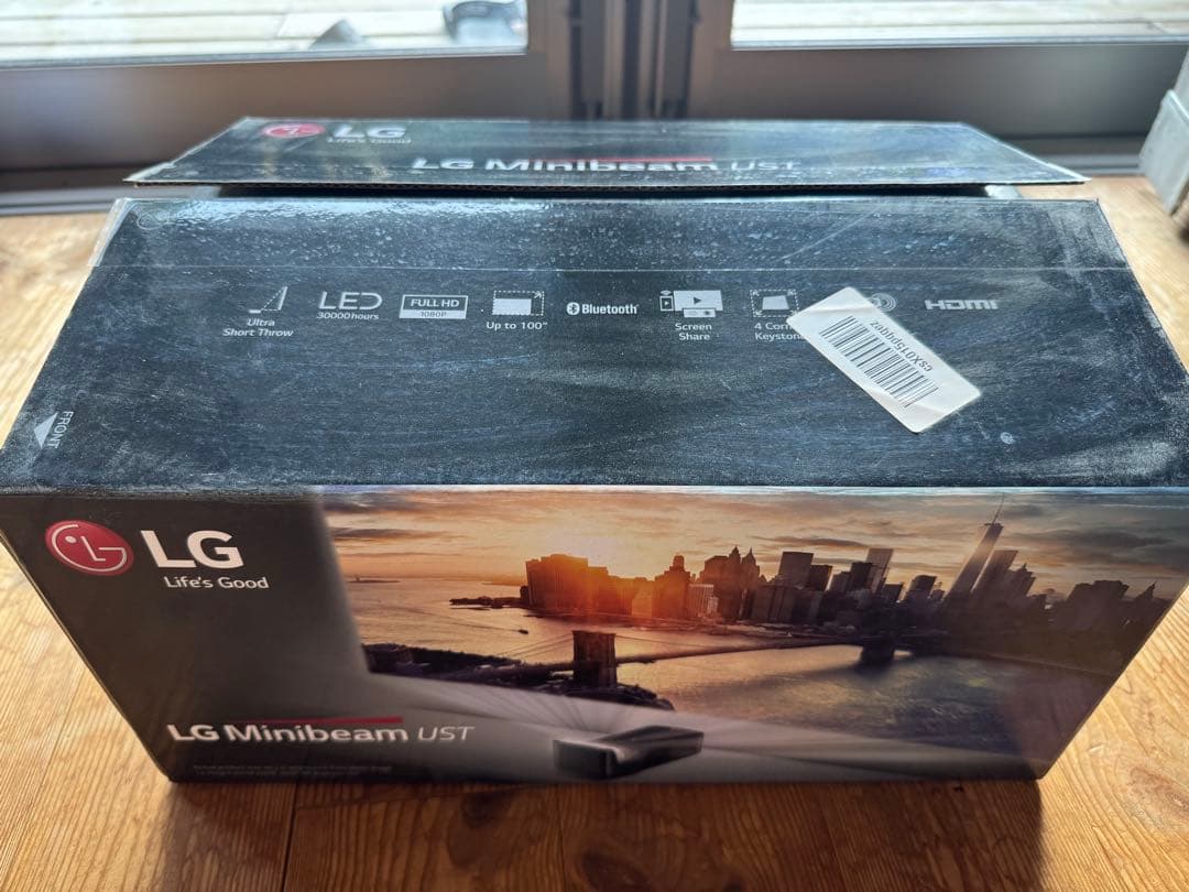 LG PF1000UG LED 超短焦点 プロジェクター