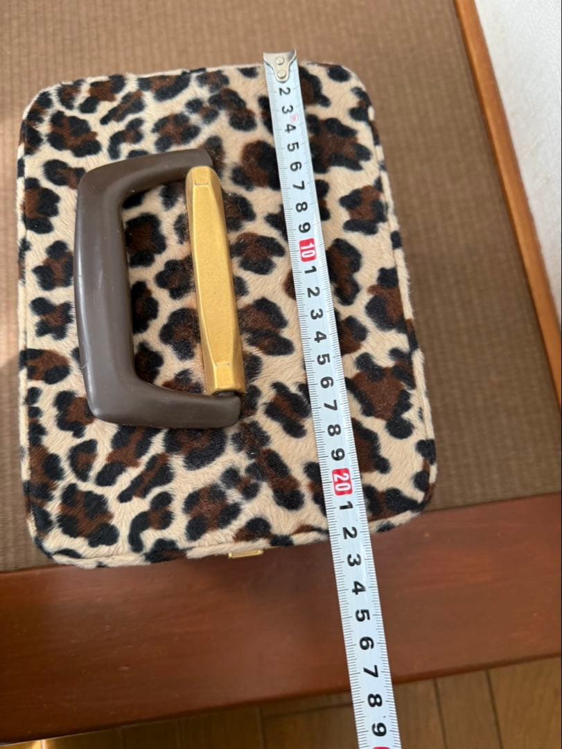 キティ　ハローキティレオパード　ヒョウ柄　ファー　化粧ボックス