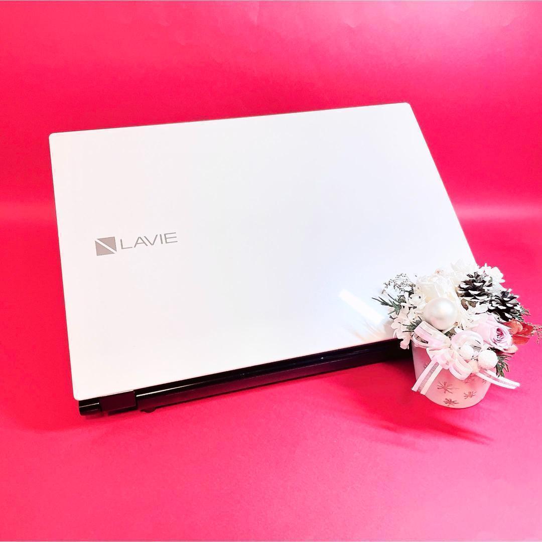 Corei7✨️ブルーレイ✨️大容量1TB可愛い白ノートパソコン✨️カメラ付き事務作業