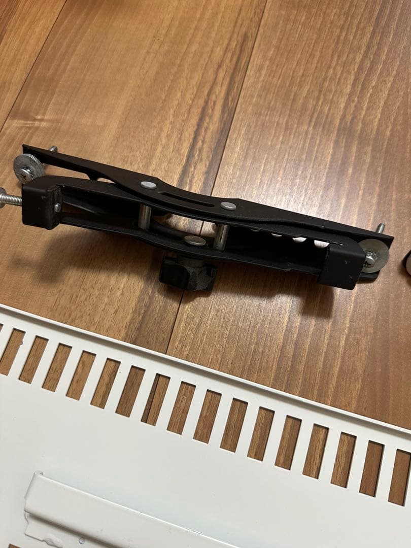 23～37型用 石膏ボード専用テレビ壁掛け金具TVセッター壁美人