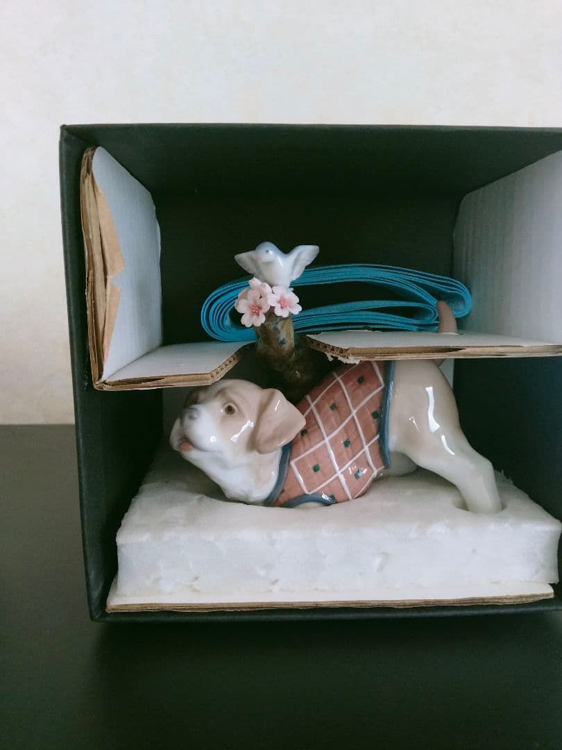 【最終値下げ】新品 リヤドロ「blossoms for the puppy」