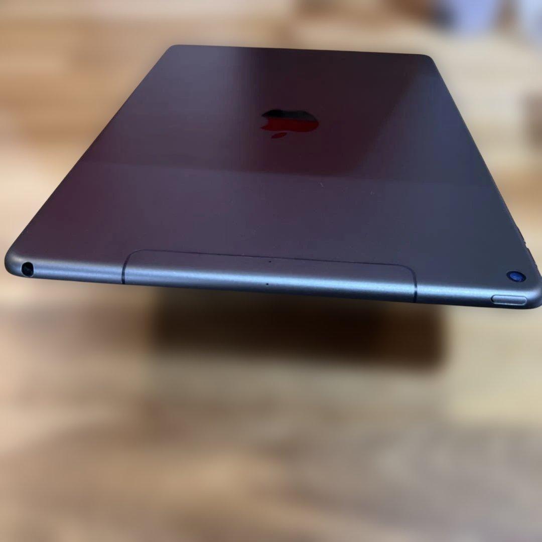 C693 SIMフリー　 iPad Air 第3世代64GB