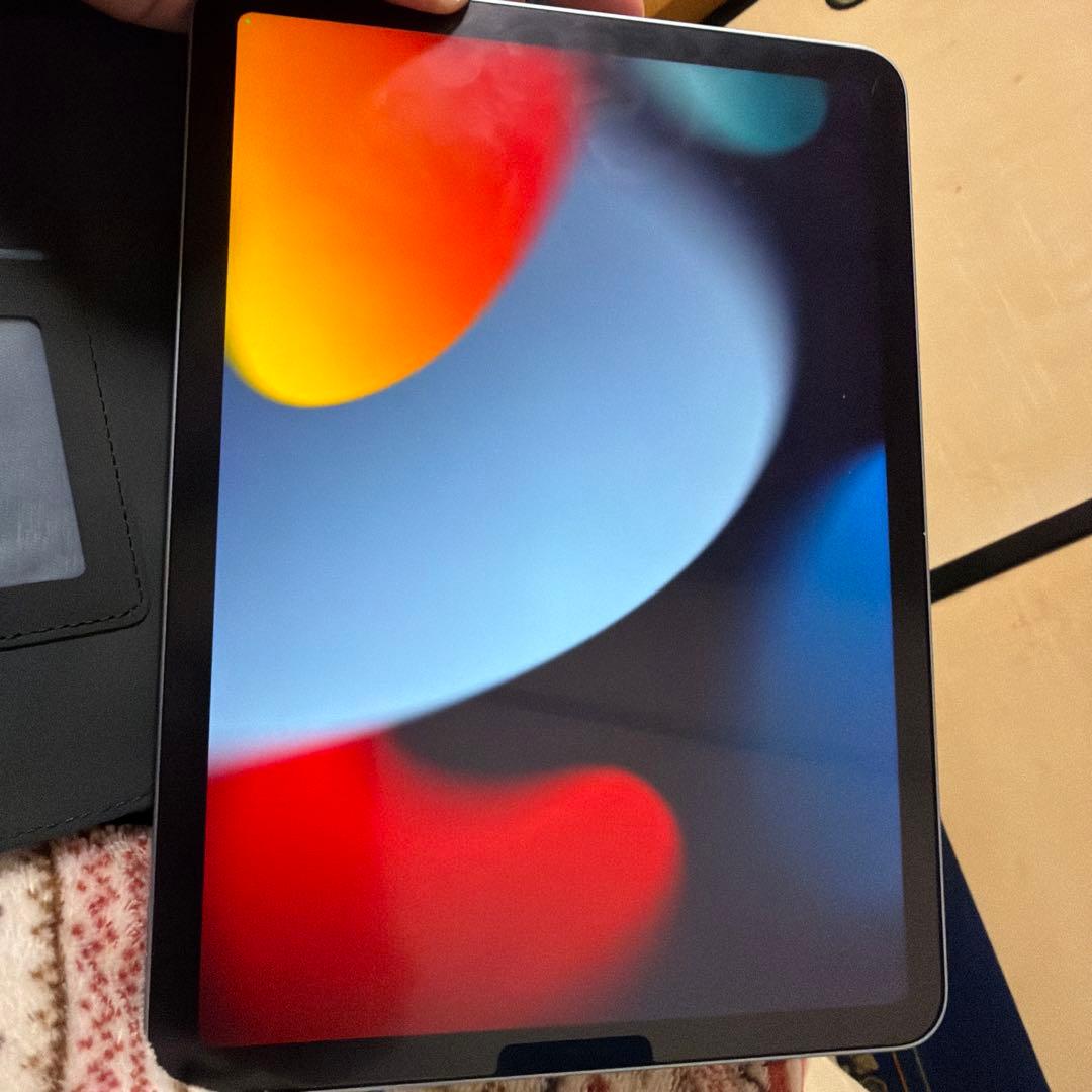 Apple iPad air 4世代　Wi-Fiモデル　256g