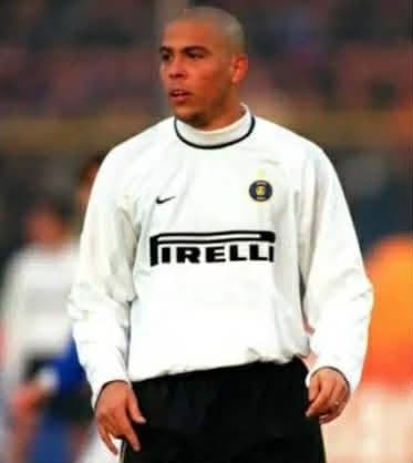 インテルミラノ 01/02 アウェイ ユニフォーム