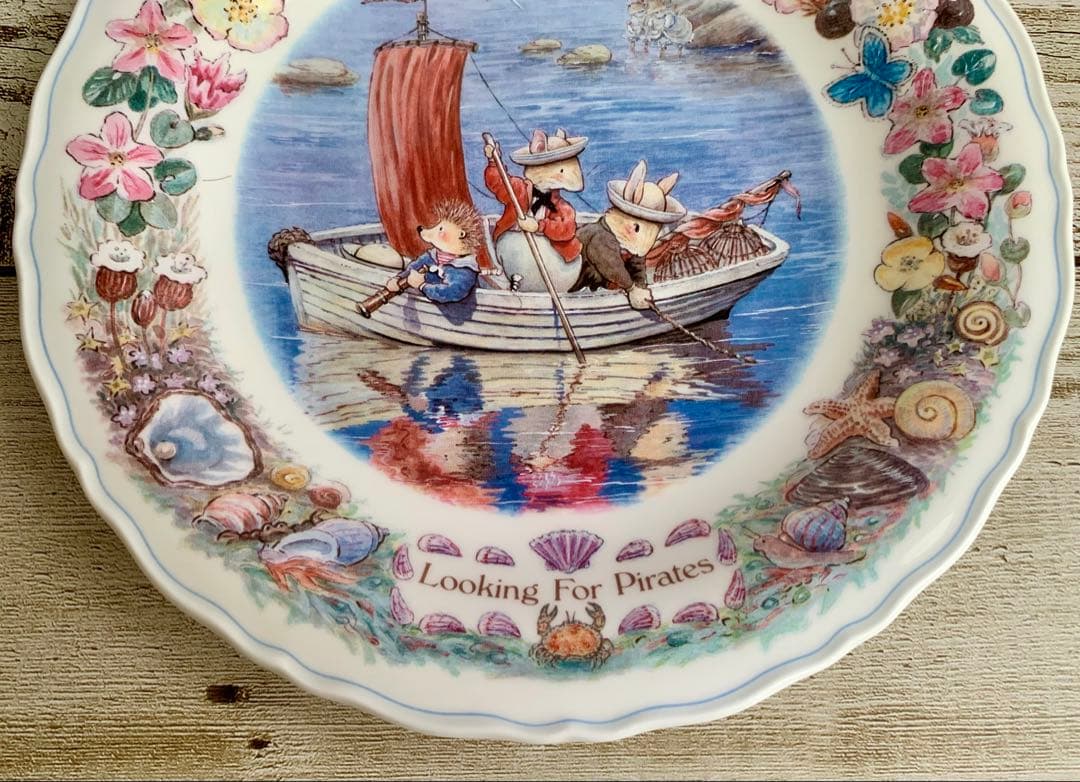 フォックスウッドものがたり Lookin For Piratesプレート 絵皿