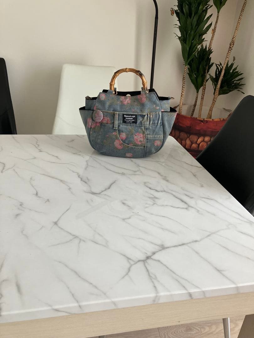 802 ✿ いちご ✿　花柄デニムリメイクバック　ハンドメイド2点